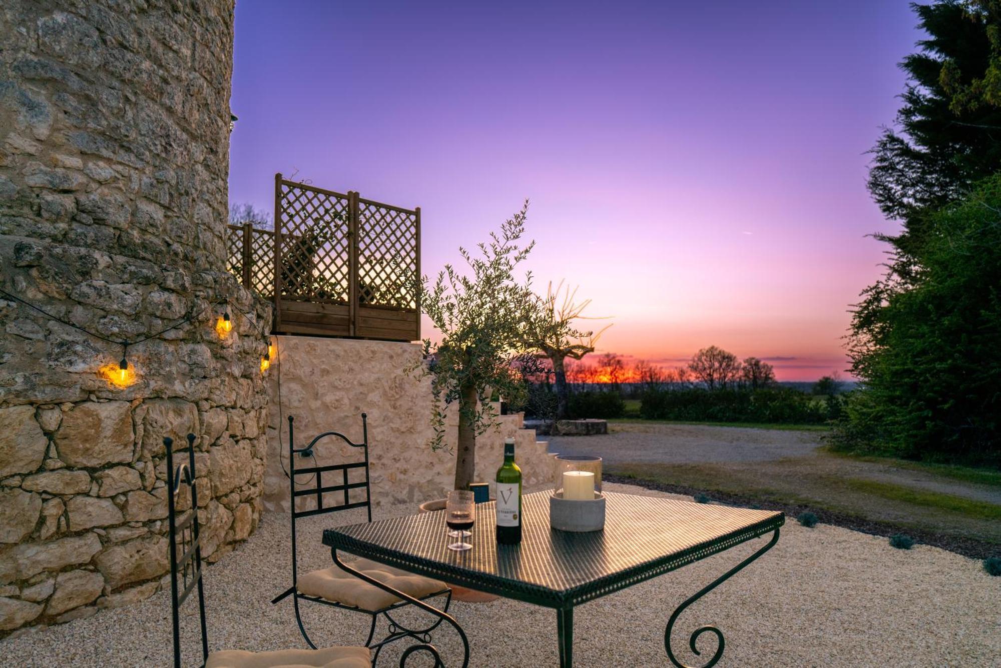 Enchanting Windmill Retreat Loubes-Bernac Ngoại thất bức ảnh